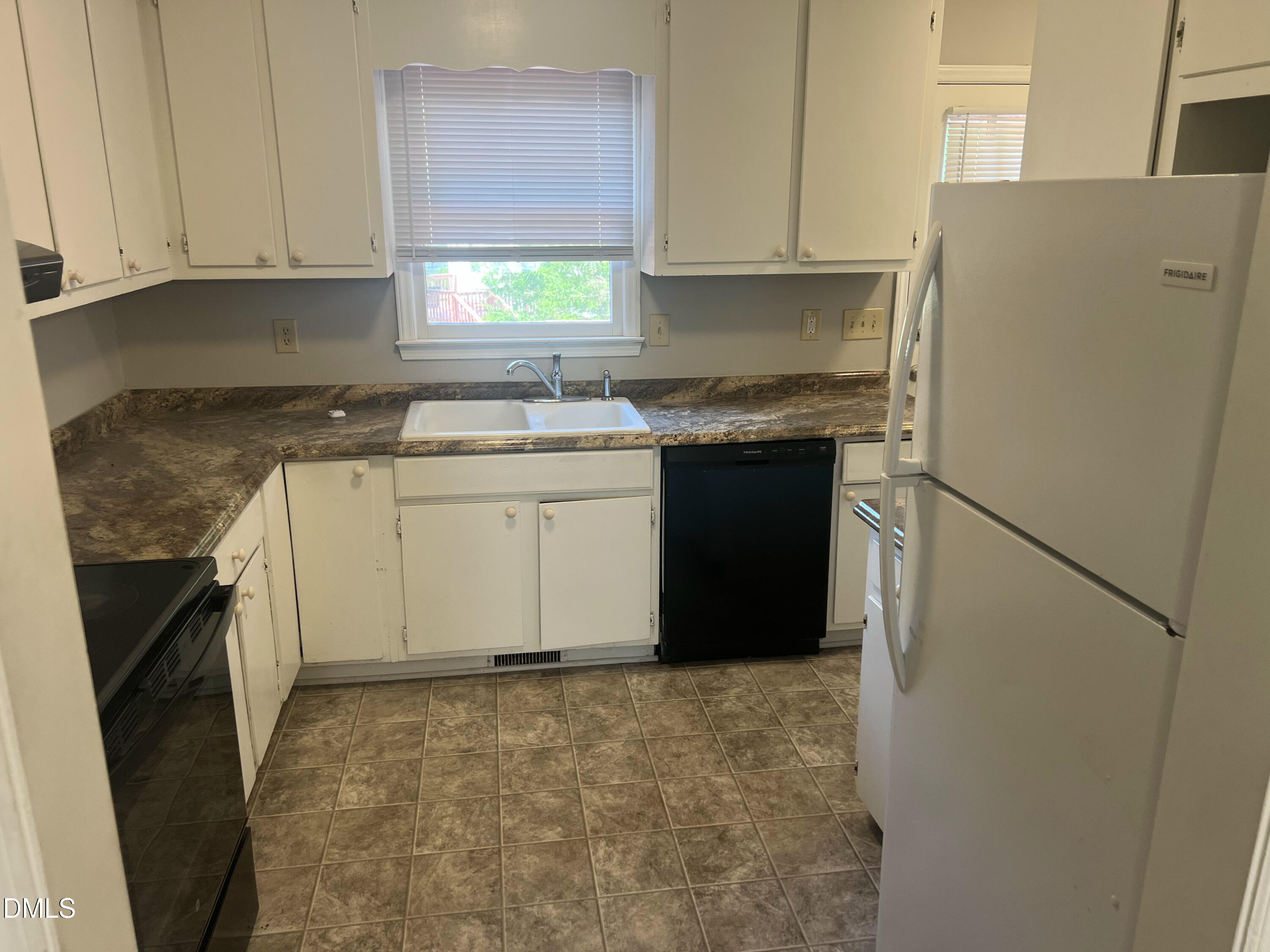 4204 Ferriday Court Raleigh, NC 27616 - Photo 17 of 22 IMG_3490.HEIC