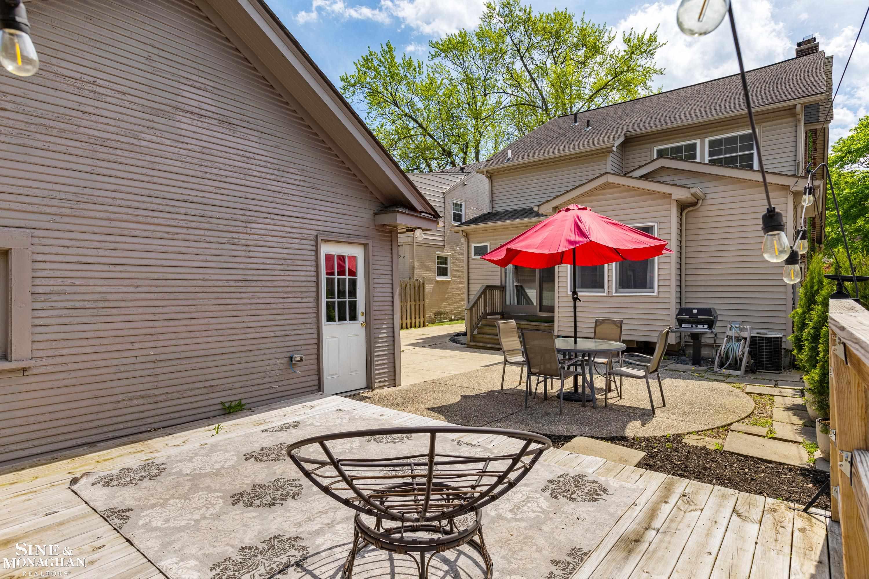266 Merriweather Road Grosse Pointe Farms, MI 48236 - Photo 33 of 48