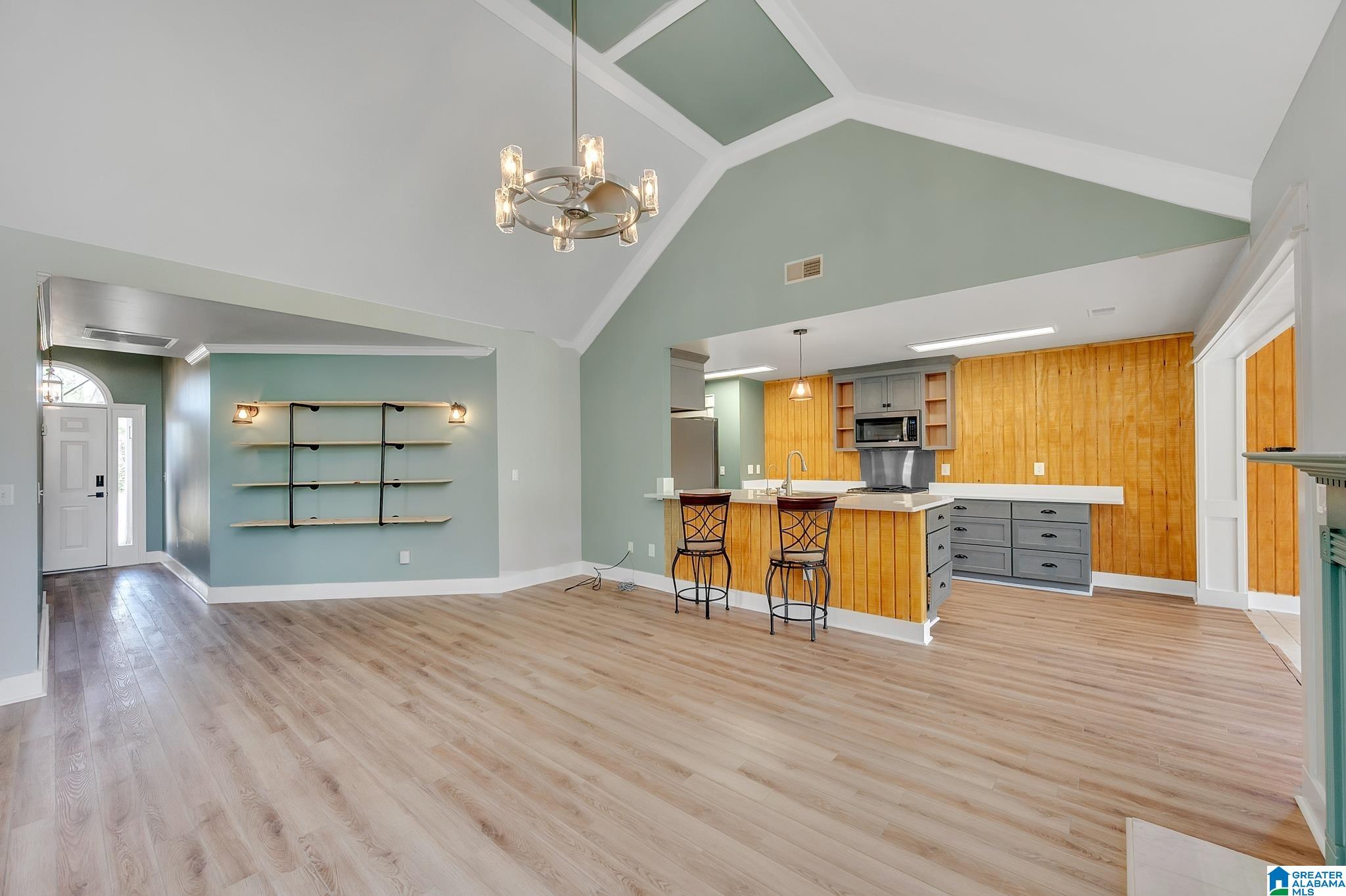 125 Hickory Point Drive Helena, AL 35080 - Photo 4 of 20