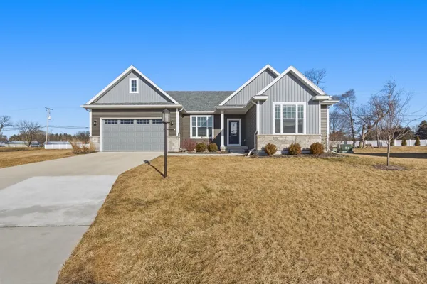 $615,000 | N55-w20134 Magnolia Lane, Menomonee Falls, WI 53051