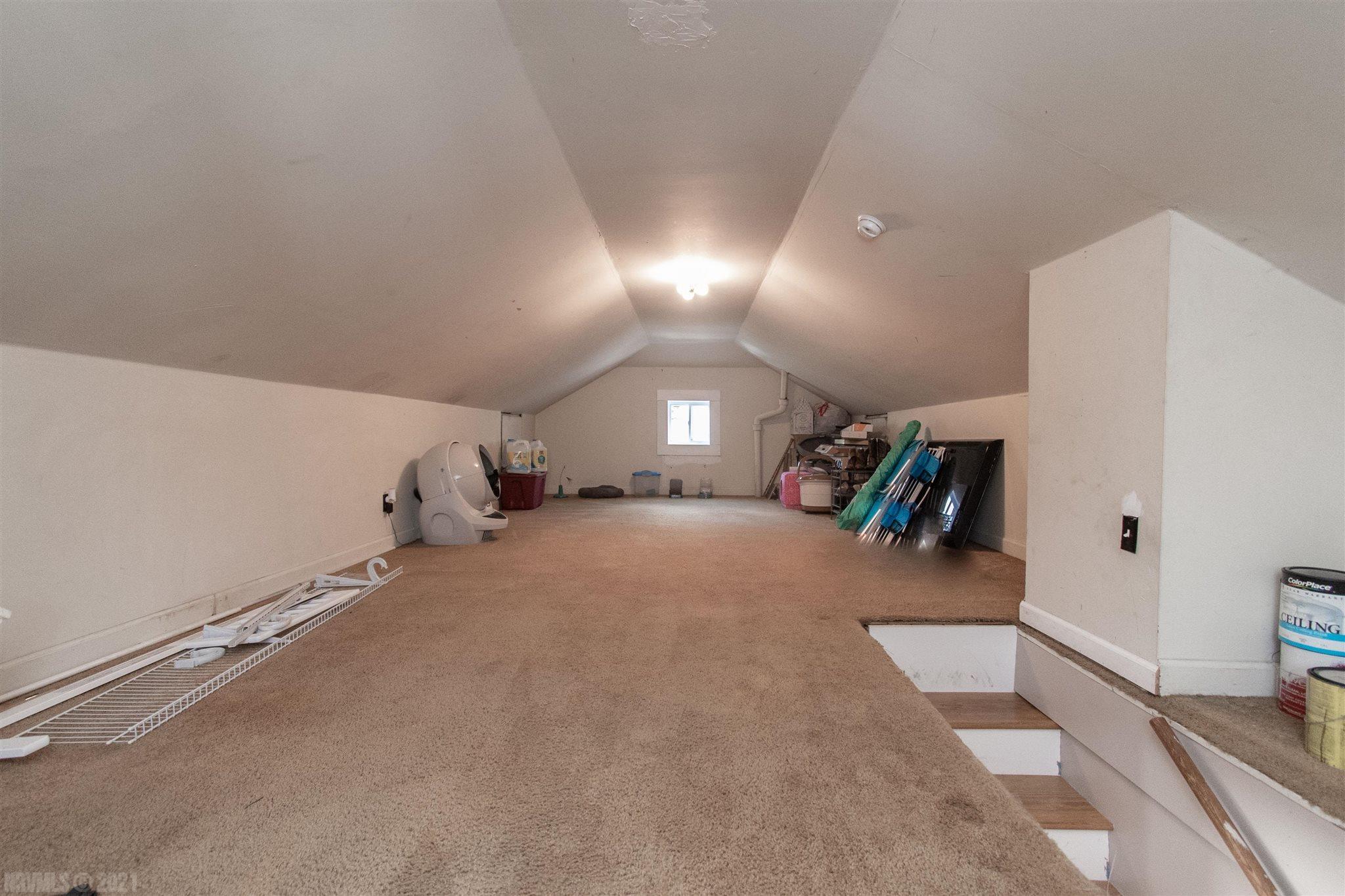 6702 Dudley Ferry Road Radford, VA 24141 - Photo 27 of 34 Gallery Image 27