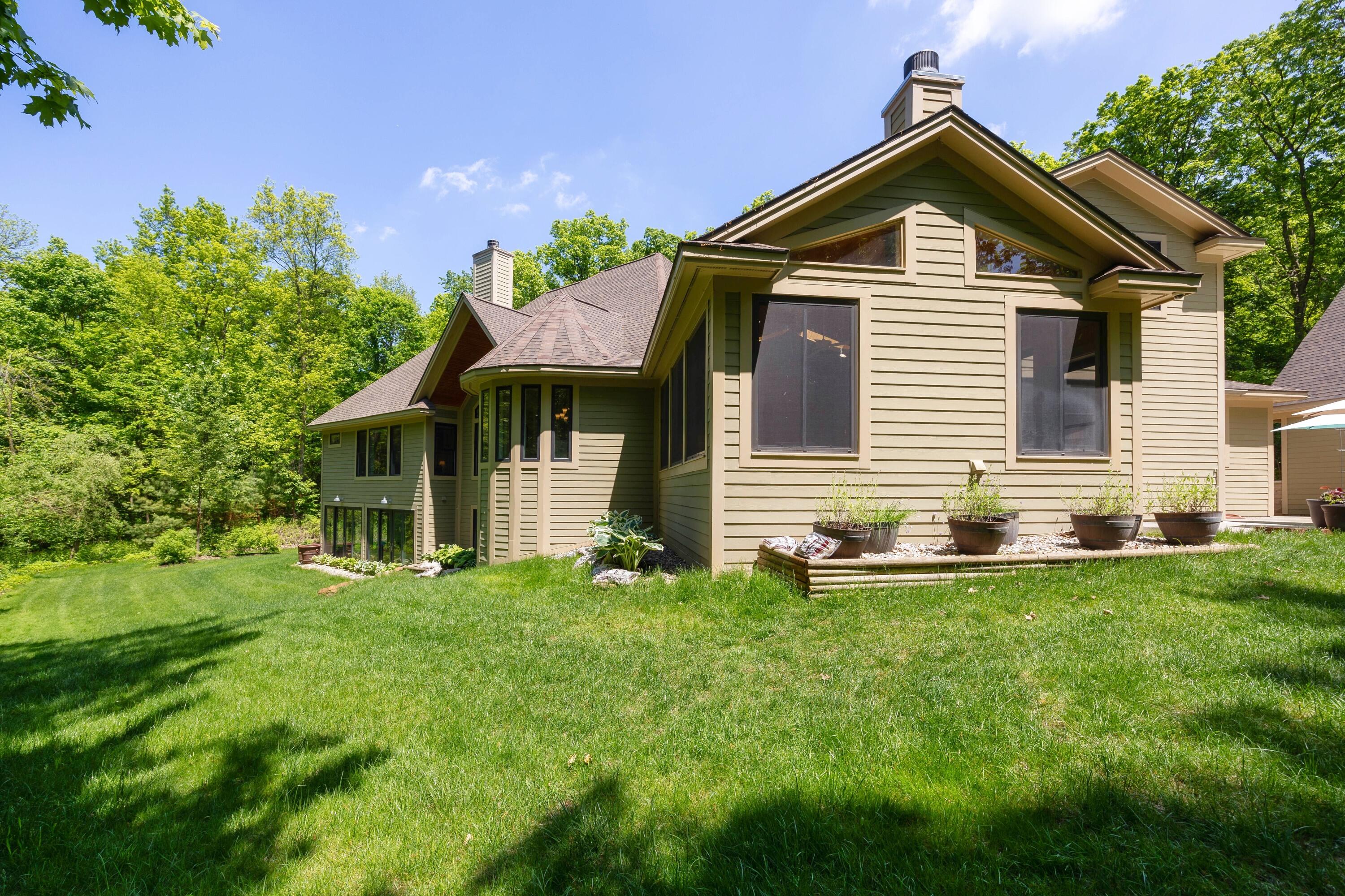 3835 Hawk Crest Road Ann Arbor, MI 48103 - Photo 101 of 102 Side 1