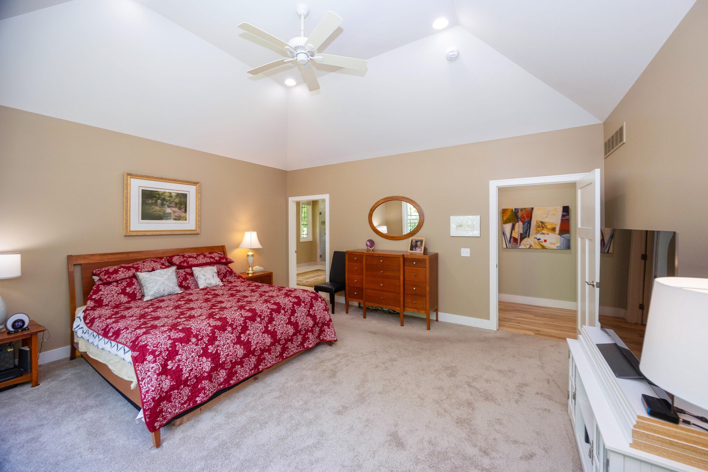 3835 Hawk Crest Road Ann Arbor, MI 48103 - Photo 28 of 102 27 Primary bedroom 3