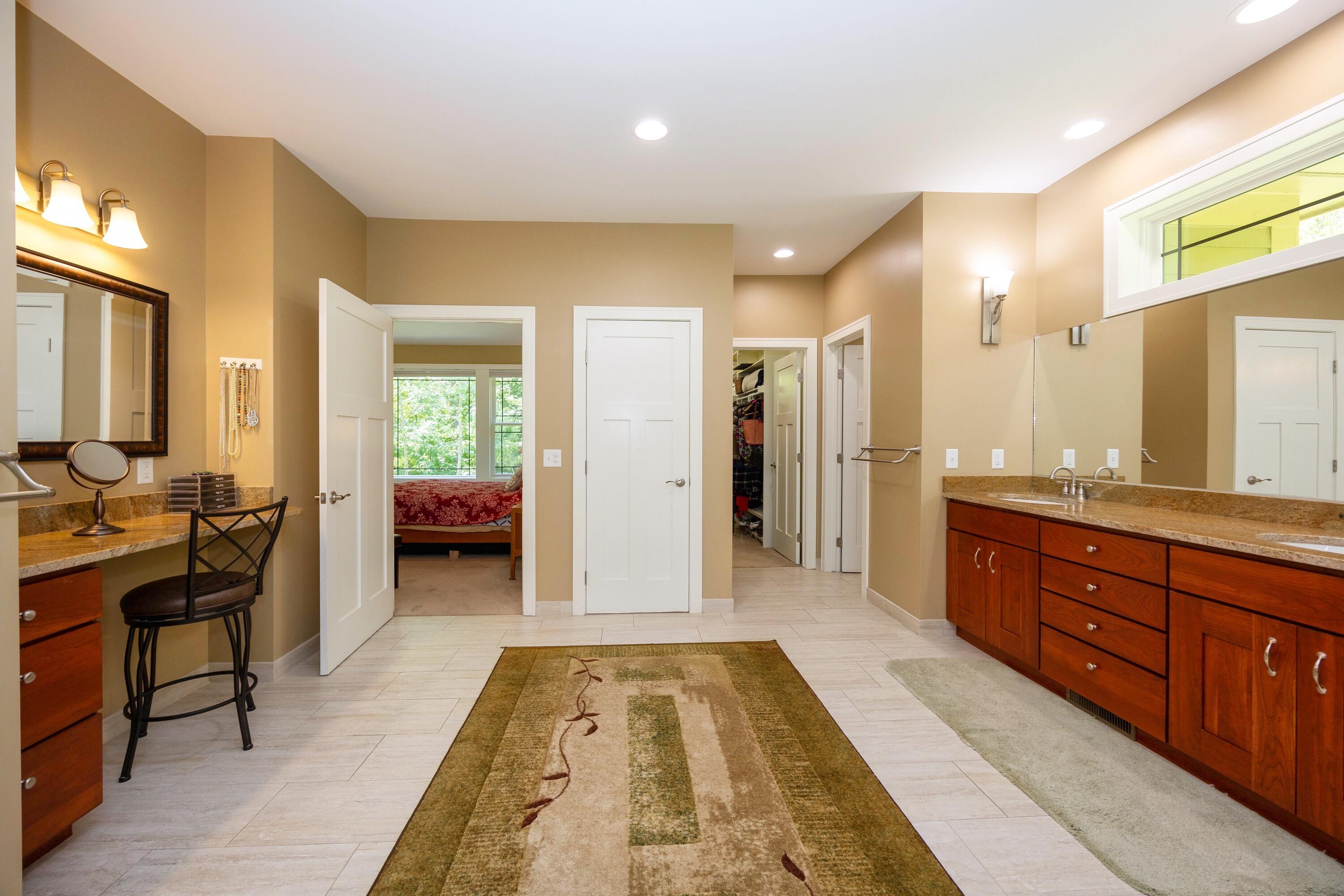 3835 Hawk Crest Road Ann Arbor, MI 48103 - Photo 33 of 102 32 Primary bath 4