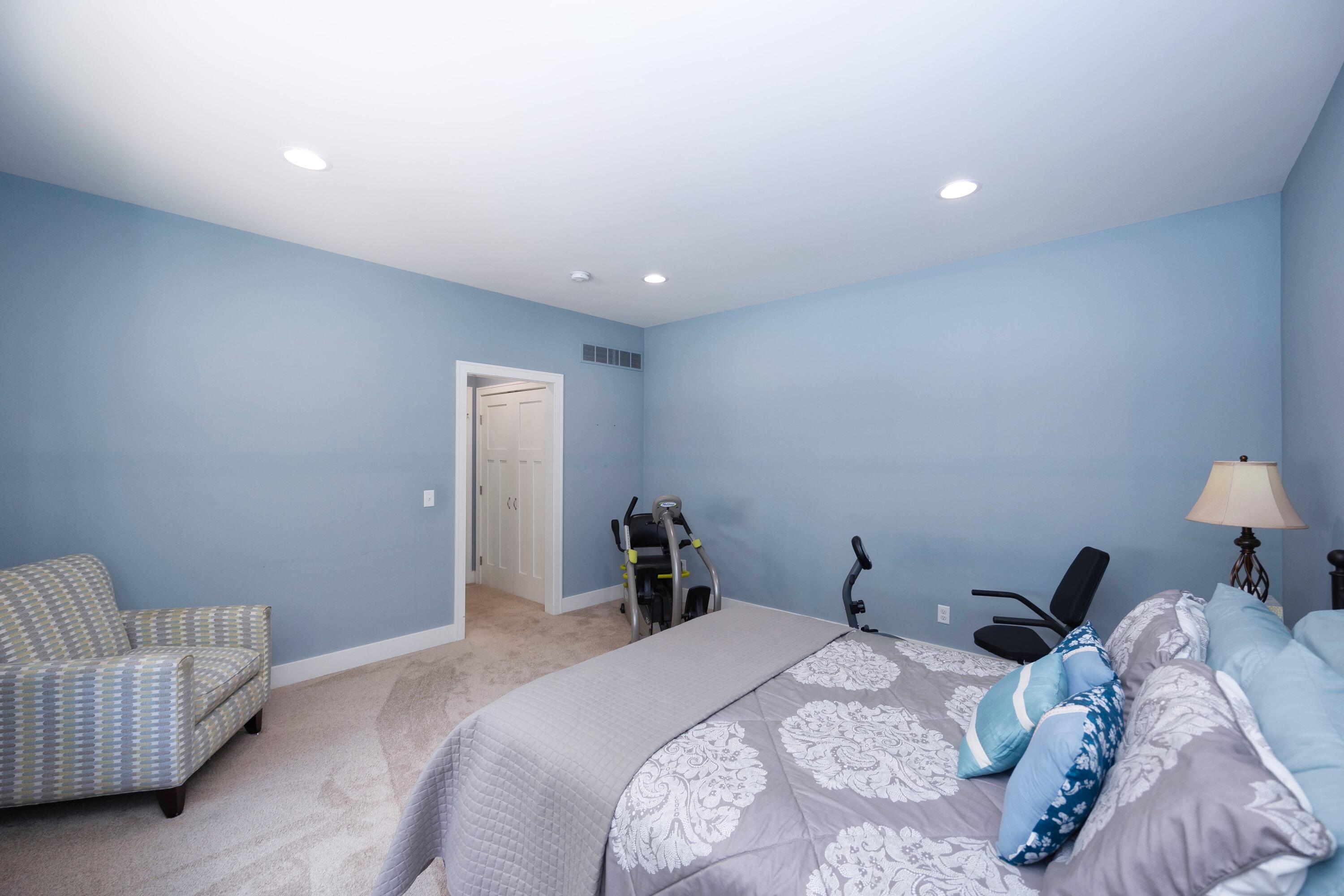 3835 Hawk Crest Road Ann Arbor, MI 48103 - Photo 52 of 102 51 Bedroom 3 2