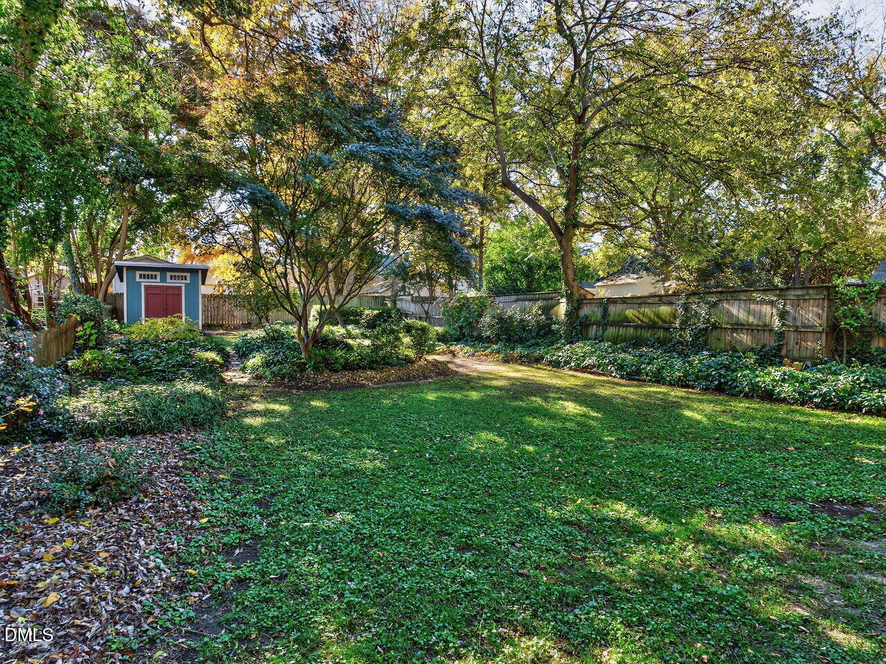 214 Hudson Street Raleigh, NC 27608 - Photo 26 of 31 031-1280x960-backyard