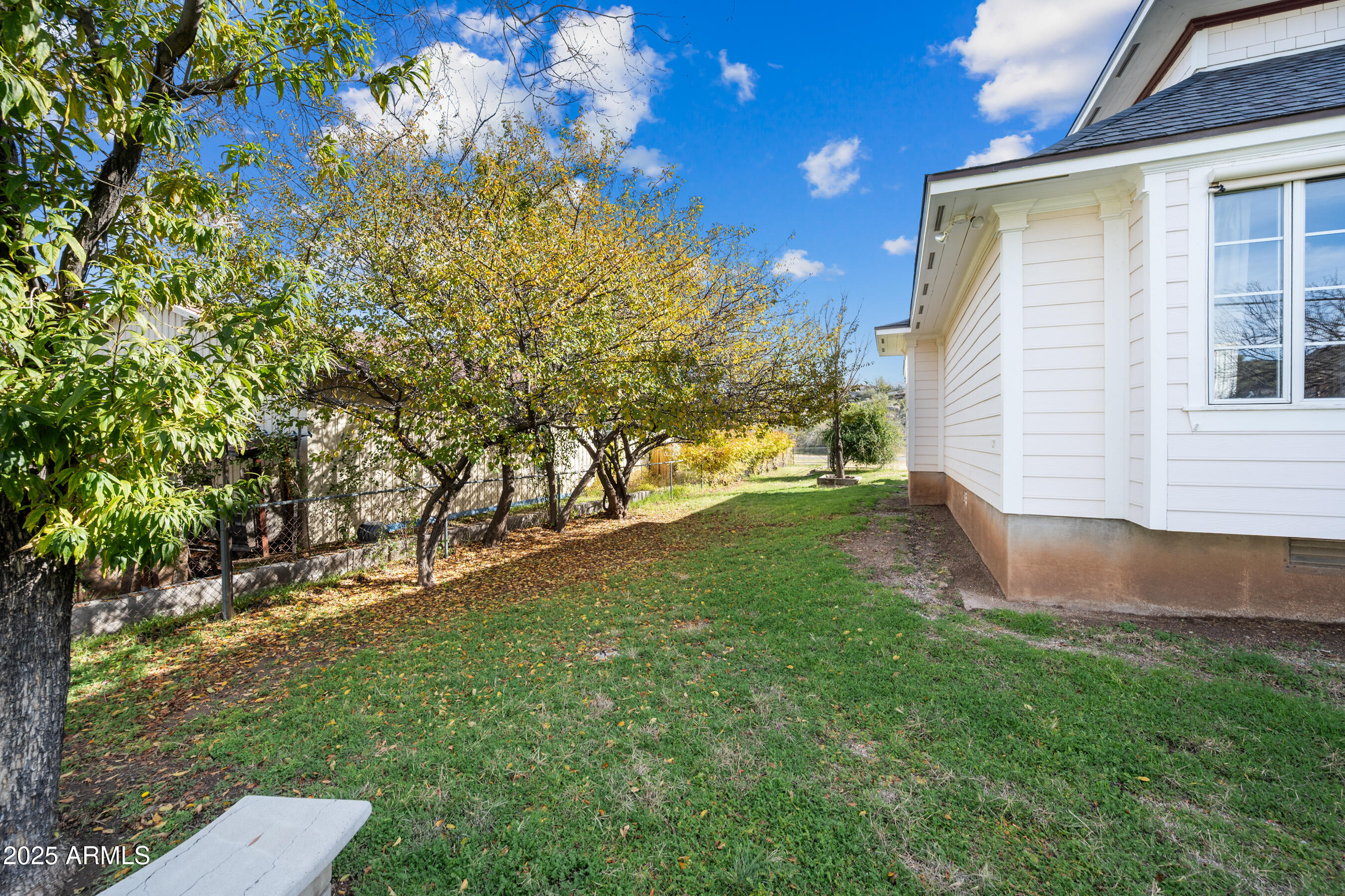 17288 Foothill Road Yarnell, AZ 85362 - Photo 60 of 79 a view of yard with green space