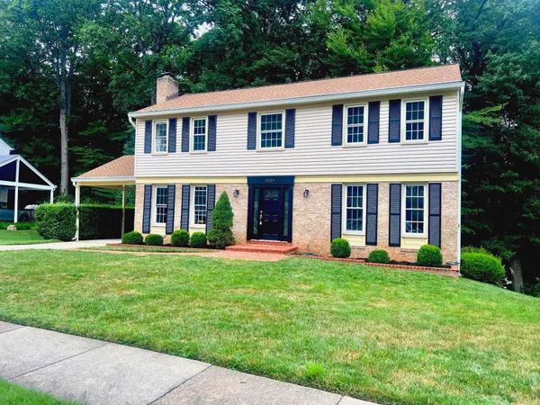 $895,000 | 9024 Brook Ford Road, Burke, VA 22015