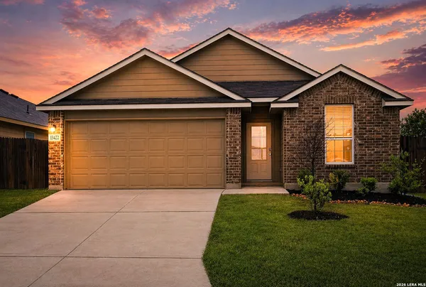 $2,000 | 13422 Whisper Bend, San Antonio, TX 78252