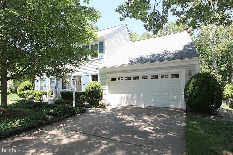 1559 Trails Edge Lane Reston, VA 20194 - Photo 2 of 30 Exterior (Front)