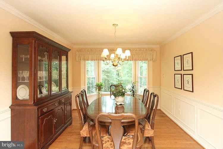 1559 Trails Edge Lane Reston, VA 20194 - Photo 5 of 30 Dining Room