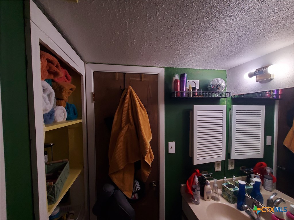 2500 Burleson Road, Unit 613 Austin, TX 78741 - Photo 10 of 28