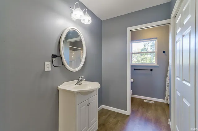 $394,900 | 4366 Lenn Road, Newburgh, IN 47630