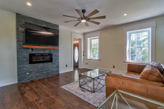 $394,900 | 4366 Lenn Road, Newburgh, IN 47630