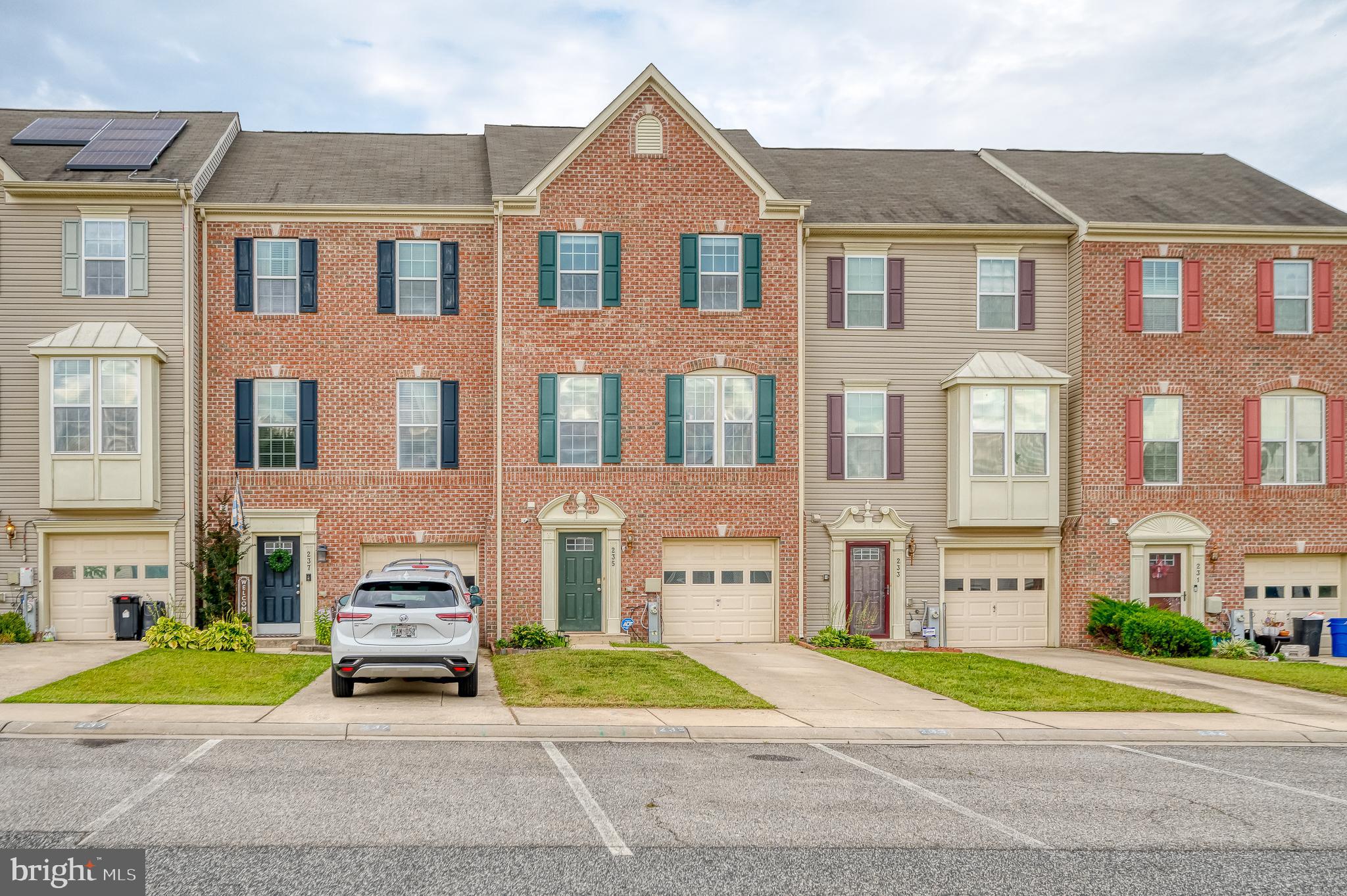235 Staysail Drive Joppa, MD 21085 - Photo 2 of 38 Curbside View