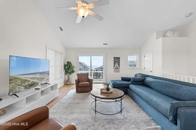 $1,050,000 | 708 Ocean Boulevard West, Holden Beach, NC 28462