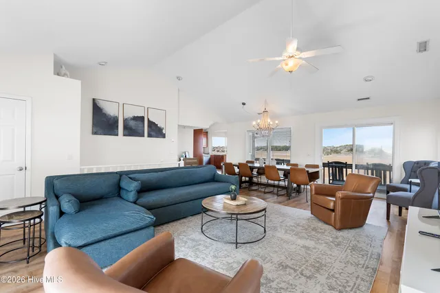 $1,050,000 | 708 Ocean Boulevard West, Holden Beach, NC 28462