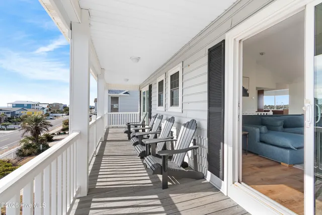 $1,050,000 | 708 Ocean Boulevard West, Holden Beach, NC 28462