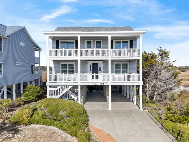 $1,050,000 | 708 Ocean Boulevard West, Holden Beach, NC 28462
