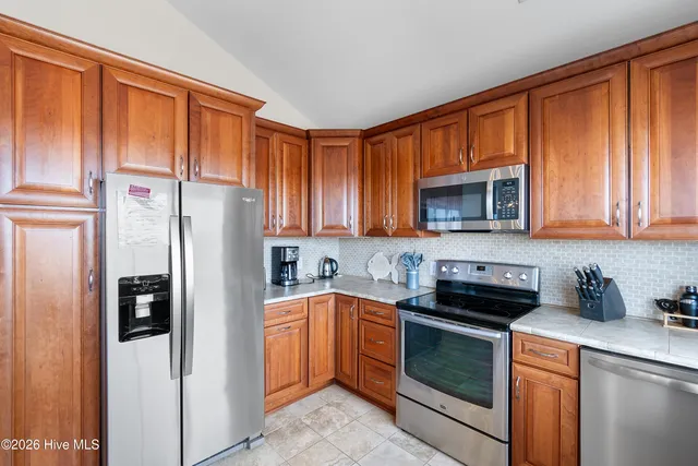 $1,050,000 | 708 Ocean Boulevard West, Holden Beach, NC 28462