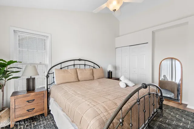 $1,050,000 | 708 Ocean Boulevard West, Holden Beach, NC 28462