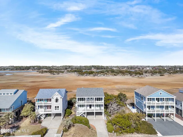 $1,050,000 | 708 Ocean Boulevard West, Holden Beach, NC 28462