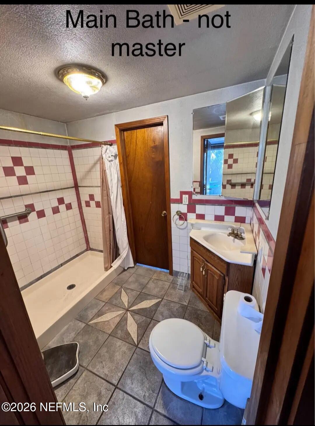 331 Clark Street Starke, FL 32091 - Photo 16 of 22 main bath not primary