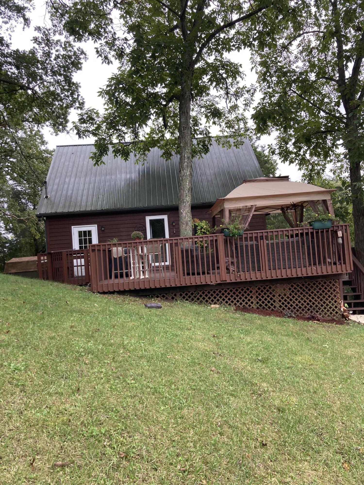 810 Howard Creek Road Winchester, KY 40391 - Photo 4 of 32 A966696D-372E-4094-9E7C-2179E3B99C11