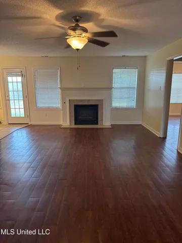 $320,000 | 1102 Greenwich Drive, Hernando, MS 38632