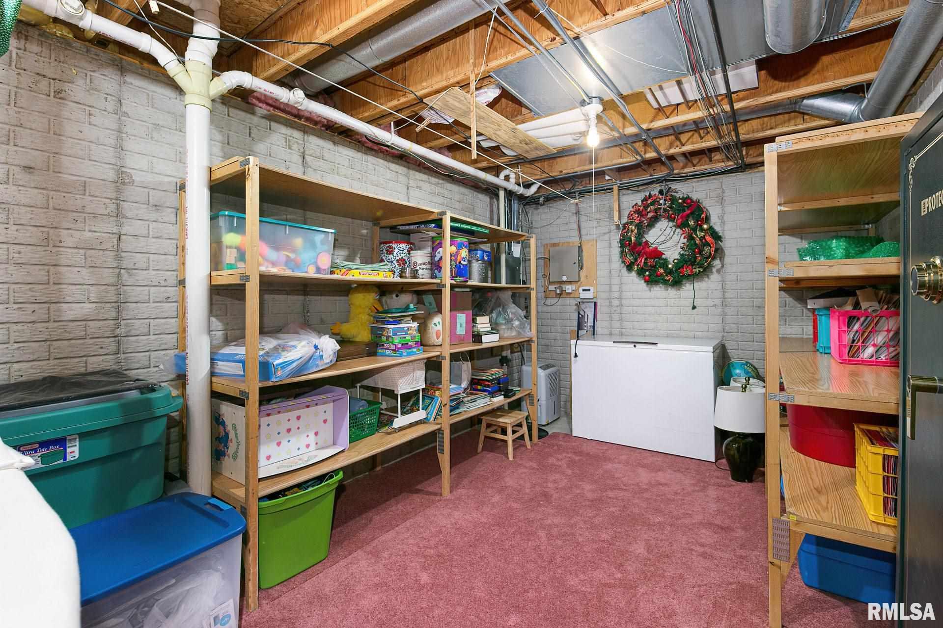 4203 Forest Road Davenport, IA 52807 - Photo 34 of 50 Gallery Image 34