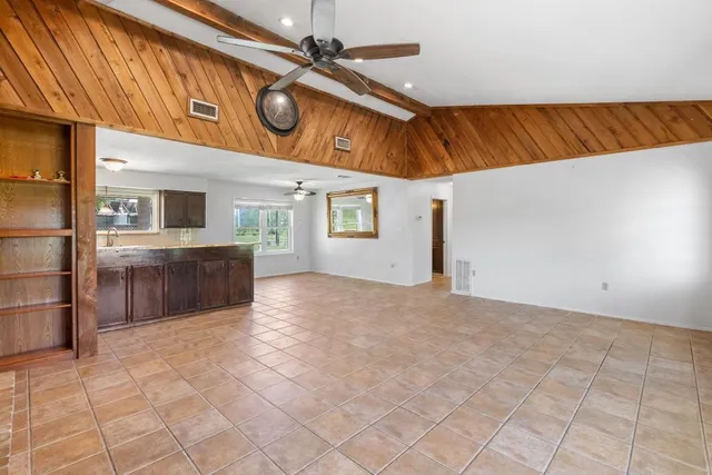 a view of a storage & utility room
