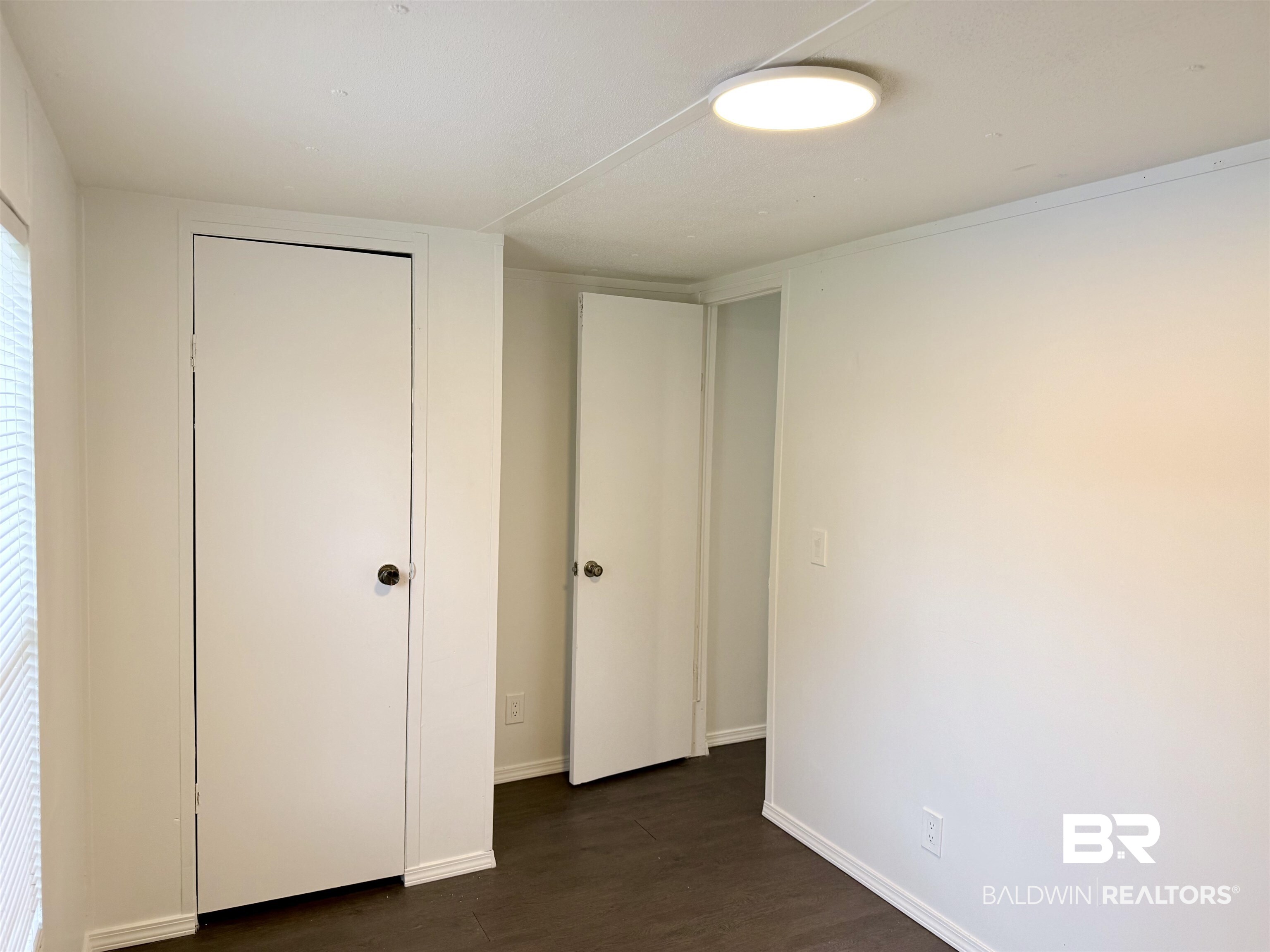 25555 Canal Road, Unit 11 Orange Beach, AL 36561 - Photo 18 of 22 Guest Bedroom 3