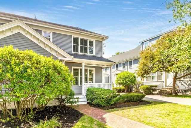 $1,089,000 | 12-20 Richardson Street, Unit 14, Newton, MA 02458