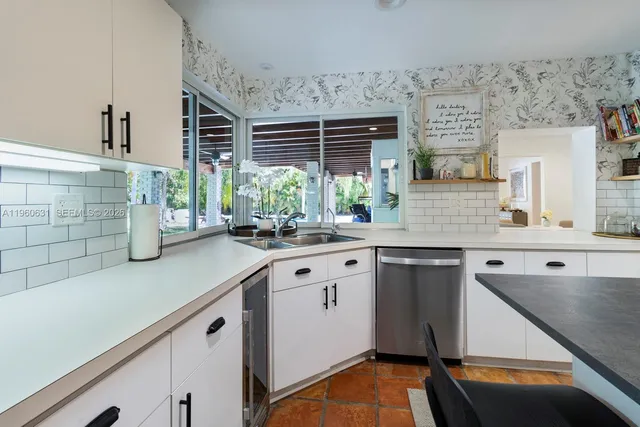 $9,950 | 6255 Southwest 99th Terrace, Pinecrest, FL 33156