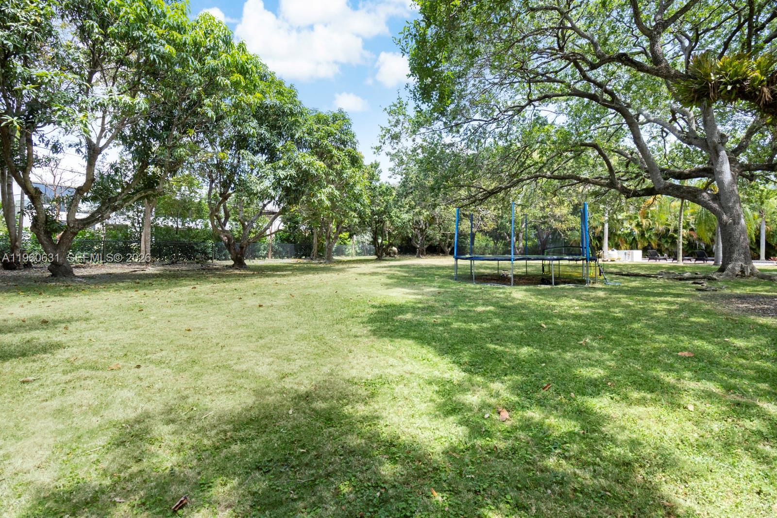 6255 Southwest 99th Terrace Pinecrest, FL 33156 - Photo 33 of 39