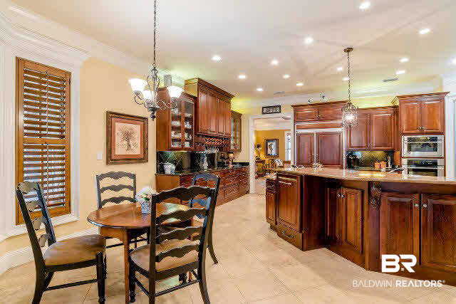 135 Augusta Court Fairhope, AL 36532 - Photo 13 of 45 Breakfast Area