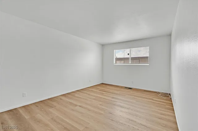 $1,645 | 4474 Buena Vista Drive, Las Vegas, NV 89102