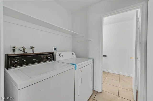 $1,645 | 4474 Buena Vista Drive, Las Vegas, NV 89102