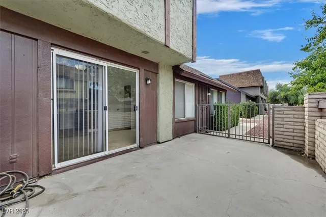 $1,645 | 4474 Buena Vista Drive, Las Vegas, NV 89102