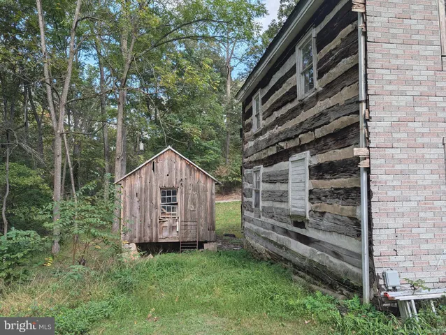 $245,000 | 340 Lake Road, Spring Grove, PA 17362