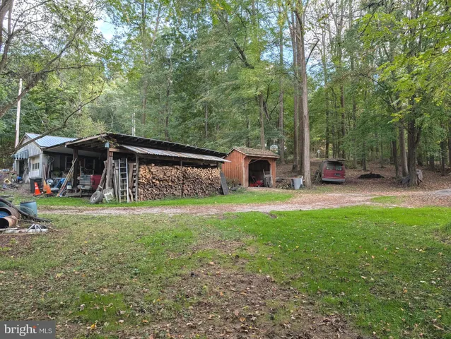 $245,000 | 340 Lake Road, Spring Grove, PA 17362