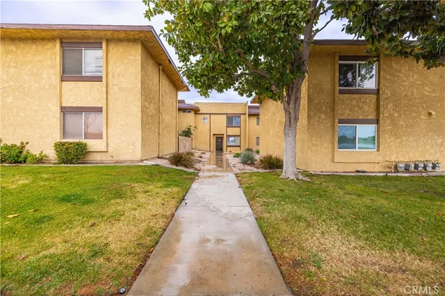 $299,900 | 42935 15th Street West, Unit 9, Lancaster, CA 93534