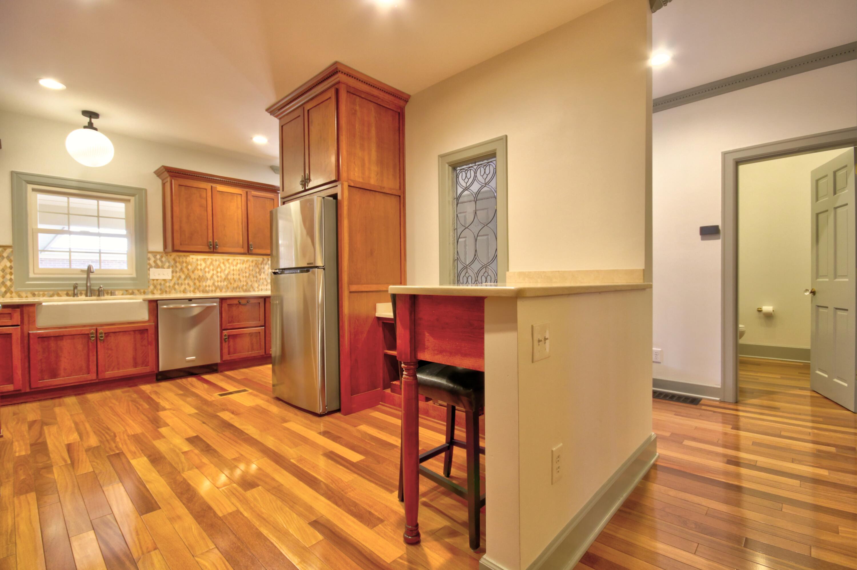 400 Redding Road, Unit 22 Lexington, KY 40517 - Photo 12 of 59 32