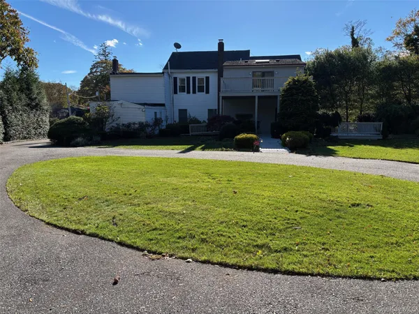 $4,500 | 185 South Country Road, Unit S COUNTRY RD, East Patchogue, NY 11772