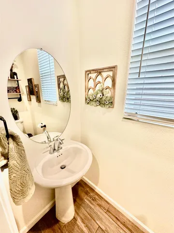 $420,000 | 905 Wishon Avenue West, Madera, CA 93636