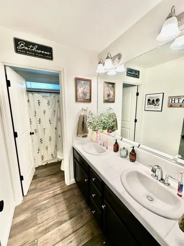 $420,000 | 905 Wishon Avenue West, Madera, CA 93636