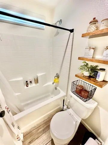 $420,000 | 905 Wishon Avenue West, Madera, CA 93636