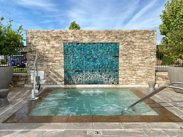 $420,000 | 905 Wishon Avenue West, Madera, CA 93636