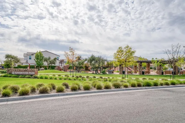 $420,000 | 905 Wishon Avenue West, Madera, CA 93636