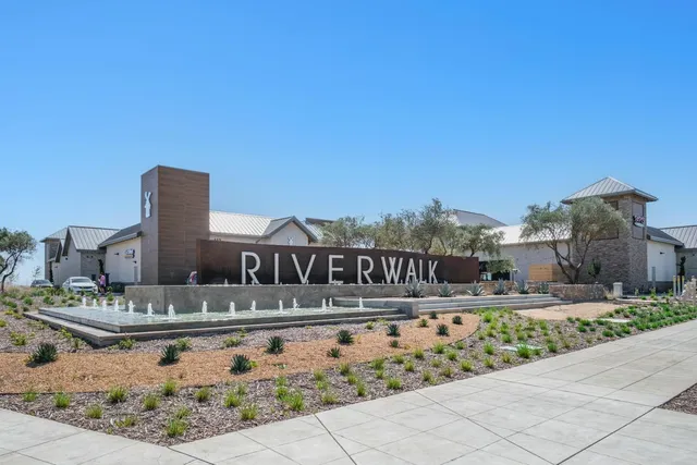 $420,000 | 905 Wishon Avenue West, Madera, CA 93636